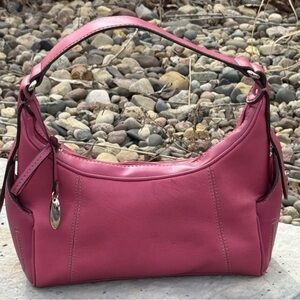 Elegant Pink Leather Shoulder Bag